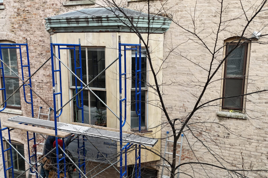 bow window repair and bow window restoration service chicago