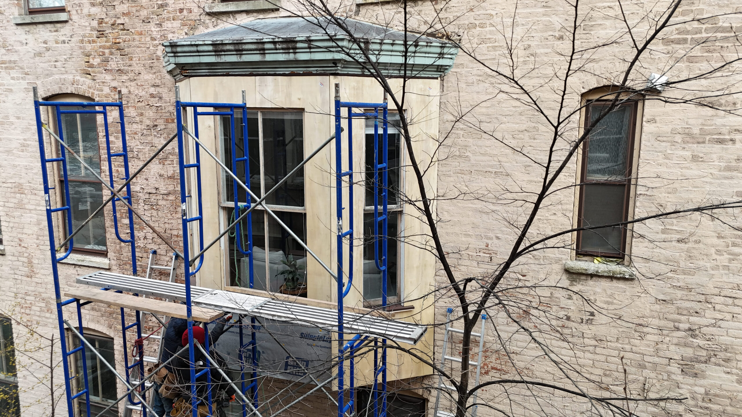 bow window repair and bow window restoration service chicago